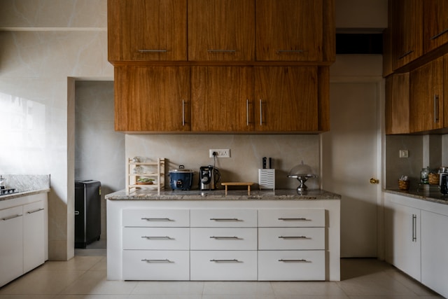 Top Benefits of Cabinet Refacing for Homeowners